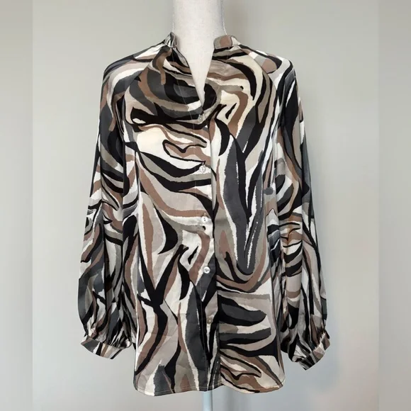 Papillon Abstract Print Button Down Blouse Small Long Sleeve - Picture 1 of 10
